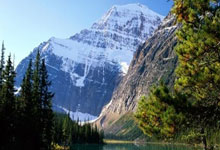 黑白体育官网：切尔西vs热刺数据：射门11比8、射正5比2、犯规7比16、黄牌5比5.